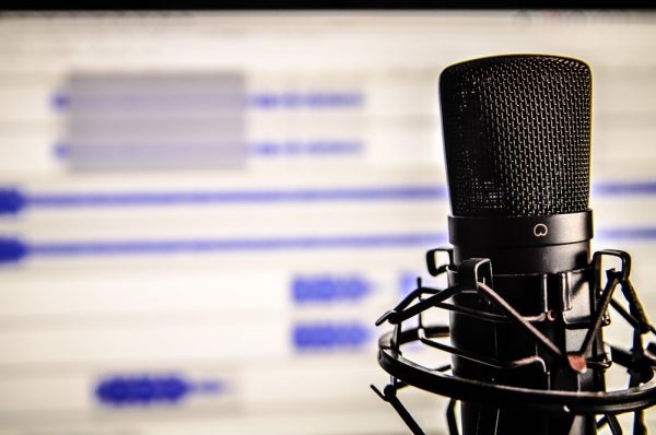 5 Essential Podcasts, Perfect For Everyone in The Newsroom